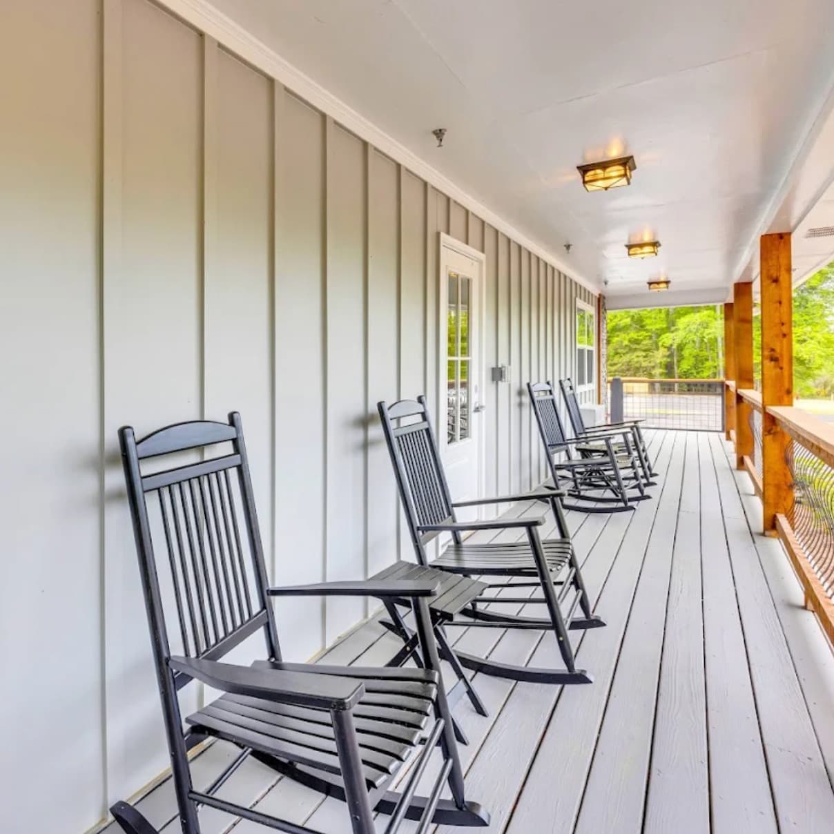 The garden and grounds at Joy Senior Living
